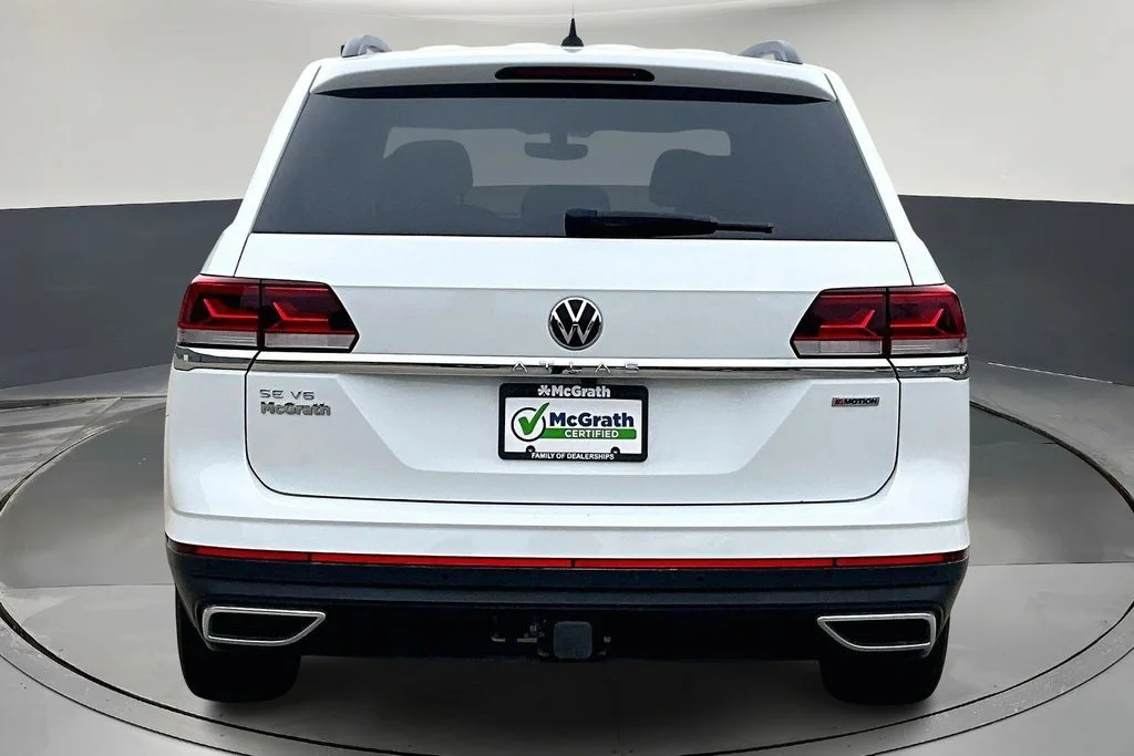 Certified Used 2022 White Volkswagen 3.6L V6 SE w/Technology image 6