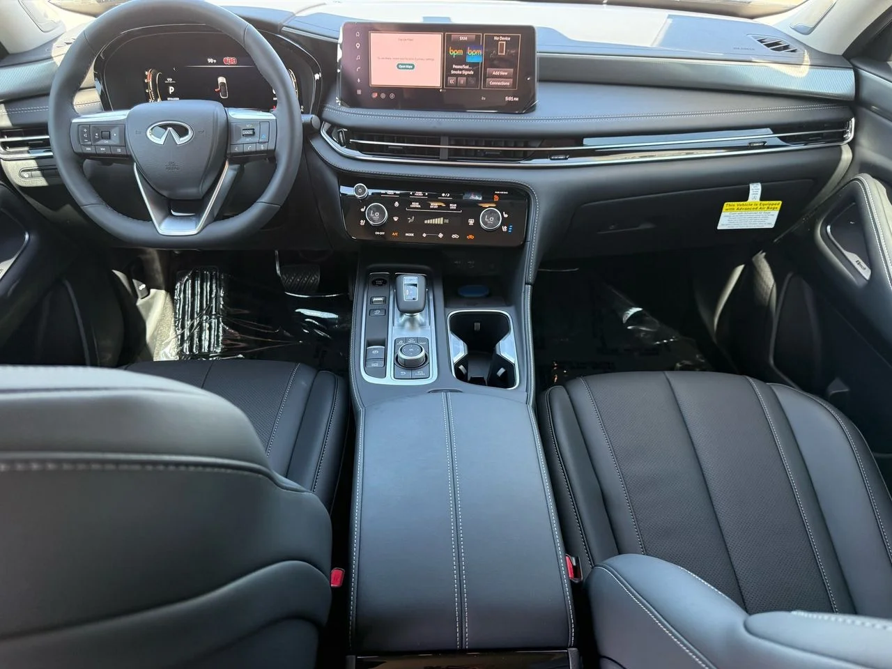 New 2027 MINERAL BLACK INFINITI Luxe FWD image 27