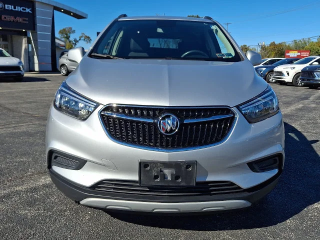 Used 2020 Silver Buick Preferred image 2