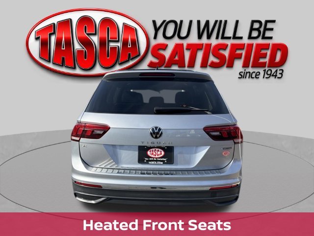 Used 2024 Silver Volkswagen 2.0T SE image 6