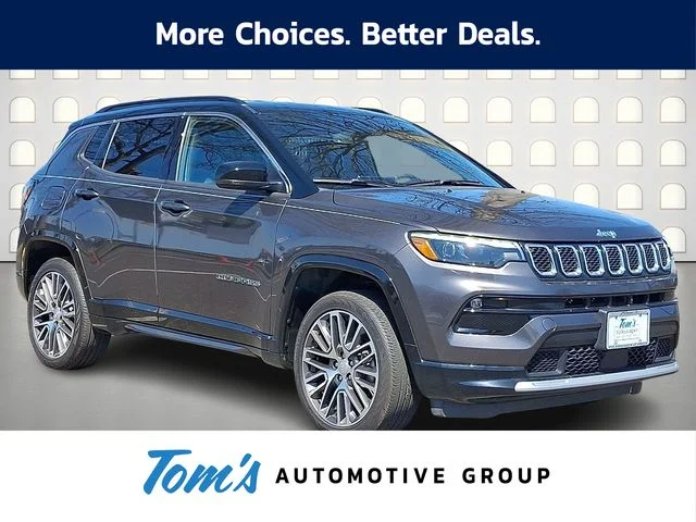 Used 2023 Gray Jeep Limited image 1