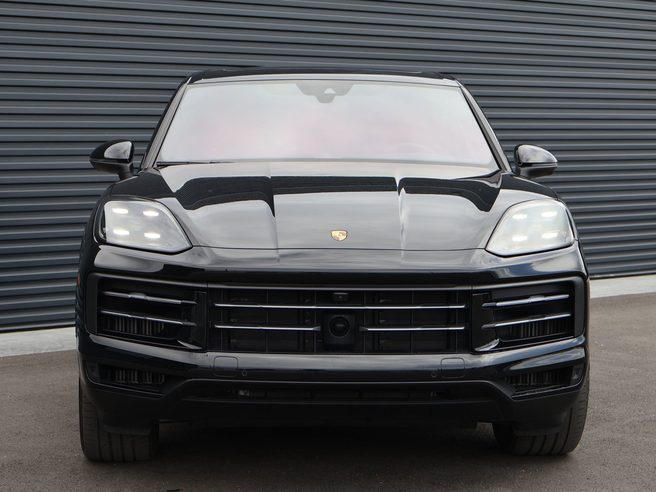 Certified Used 2025 Chromite Black Metallic Porsche E-Hybrid image 6