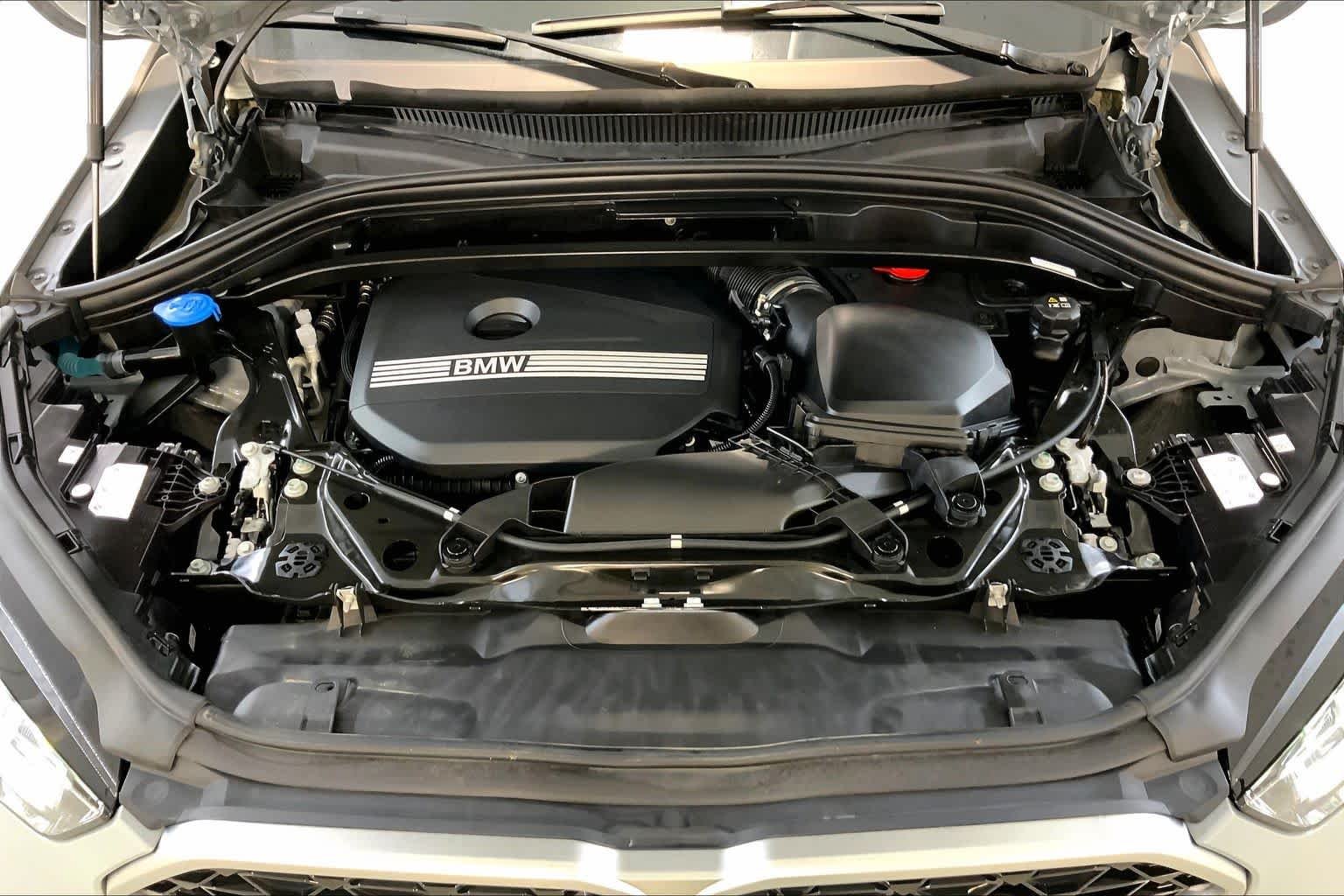 Used 2024 Brooklyn Grey Metallic BMW xDrive28i image 30