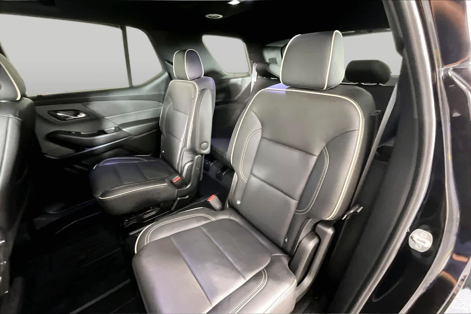 Used 2023 MOSAIC BLACK METALLIC Chevrolet Premier image 18