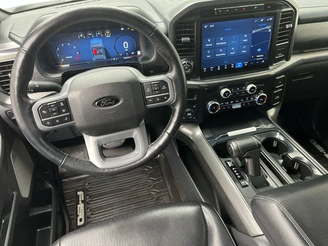 Used 2024 White Ford LARIAT image 18