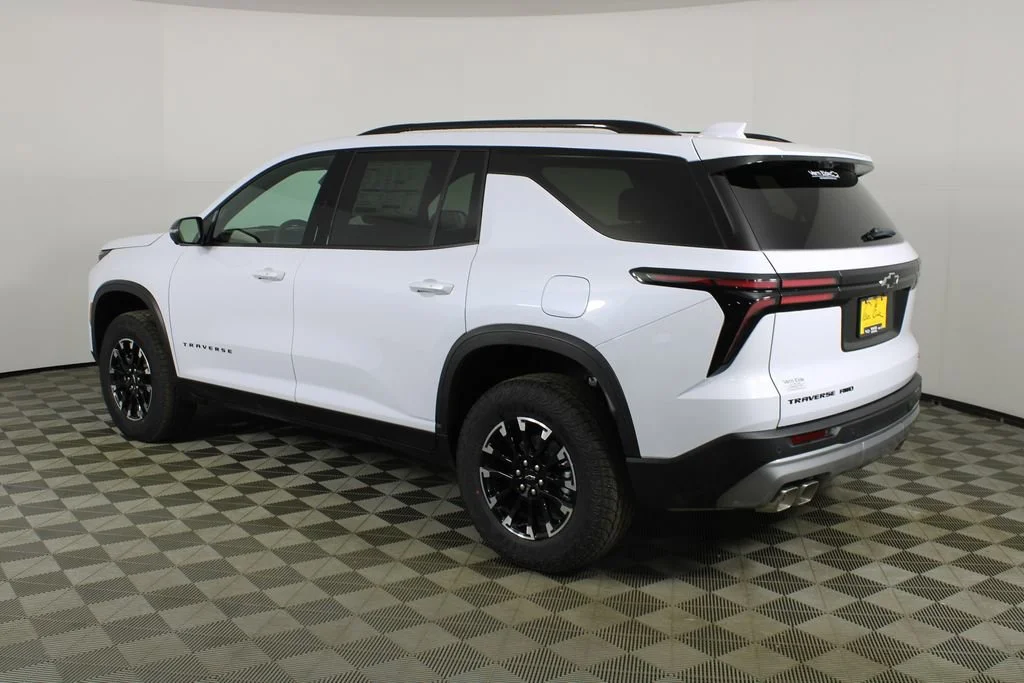 New 2026 Polar White Tricoat Chevrolet Z71 image 3