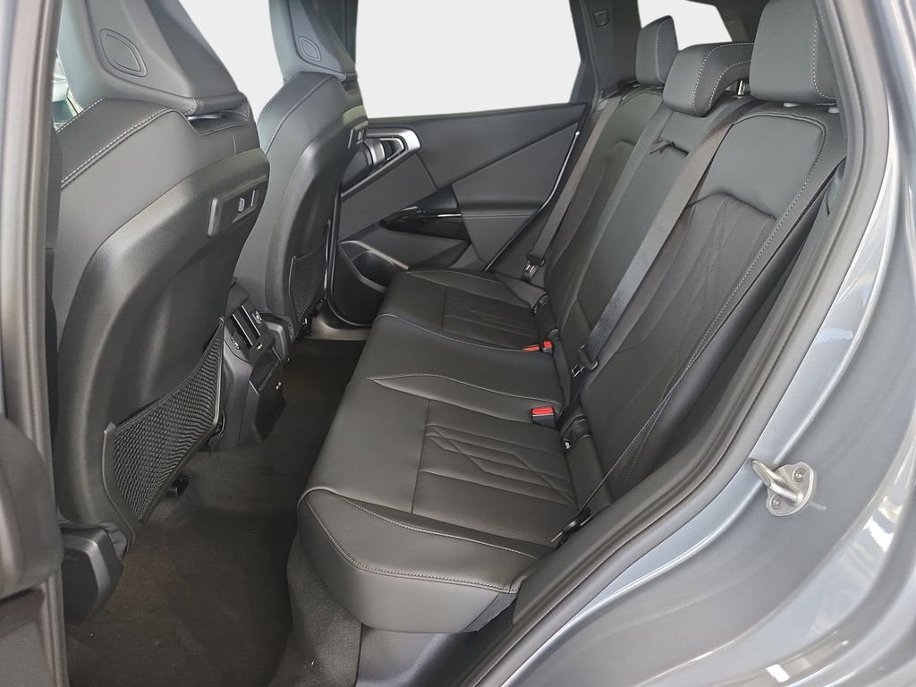 New 2026 Skyscraper Grey Metallic BMW 30 xDrive image 9