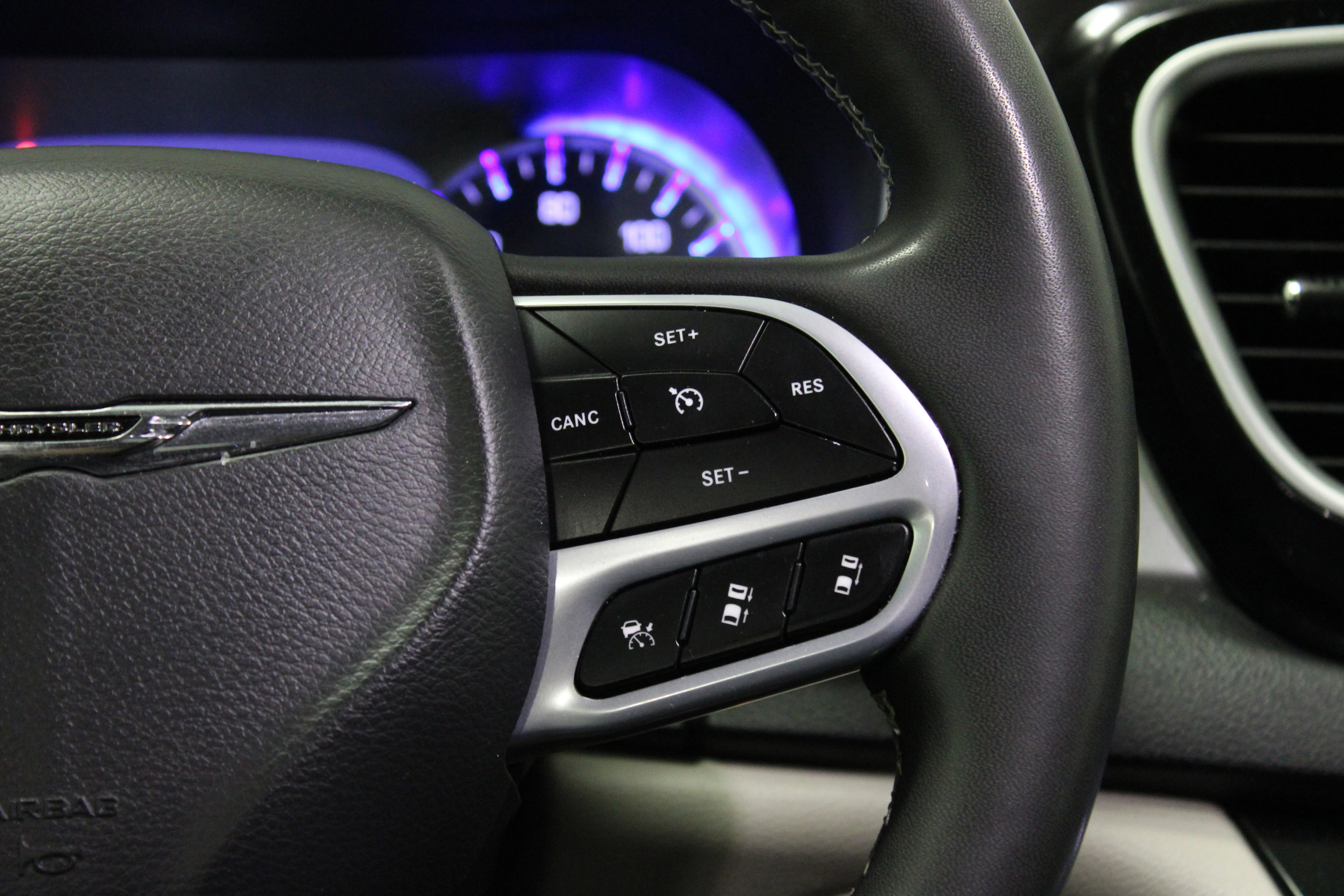 2023 Chrysler Pacifica Touring L - Photo 20
