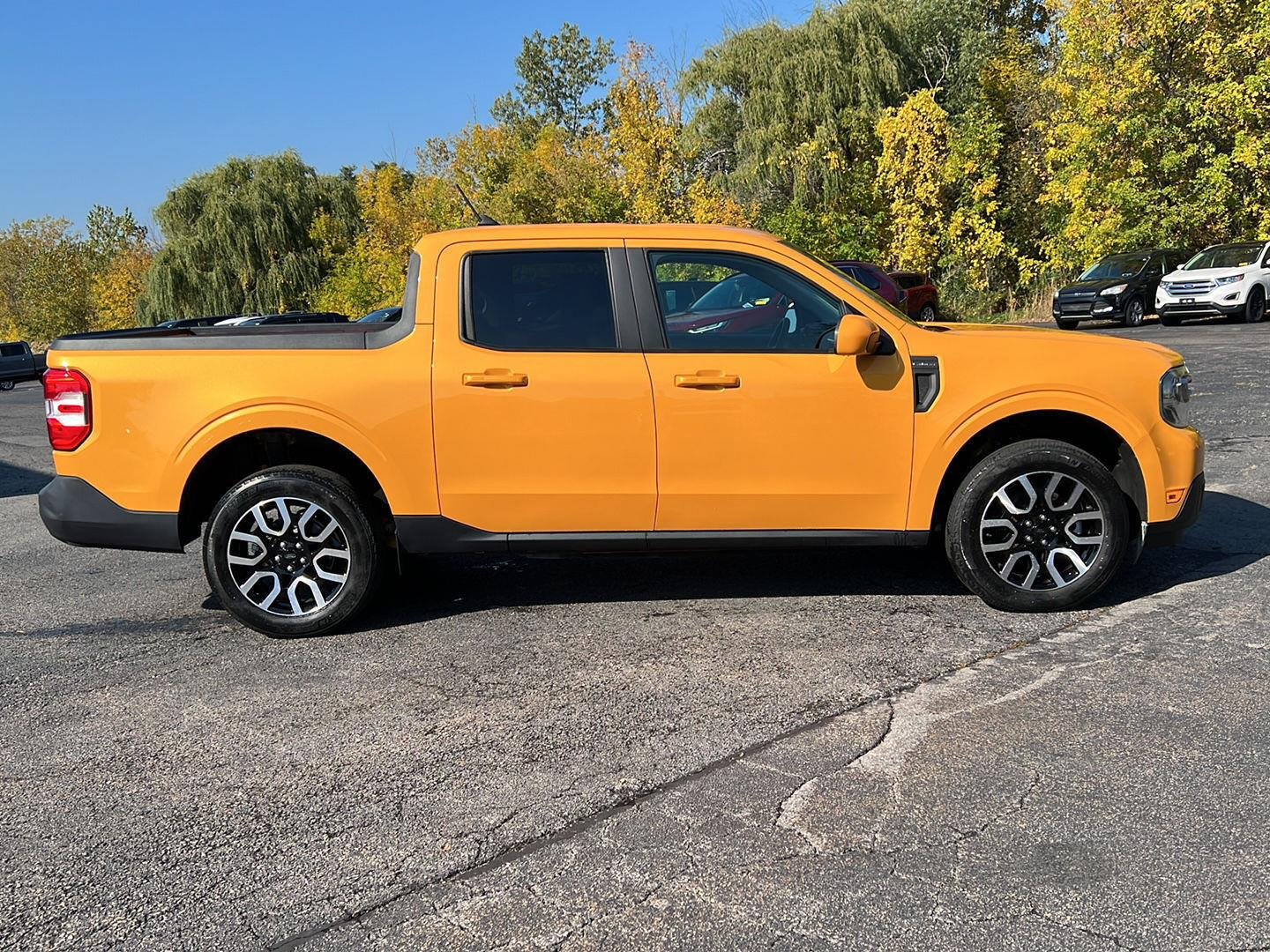Used 2023 Cyber Orange Metallic Tri-Coat Ford LARIAT image 25