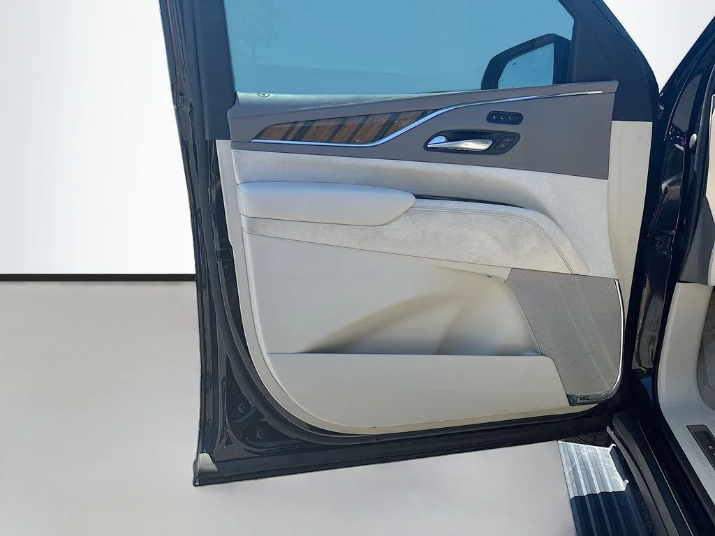 Used 2022 Black Cadillac Sport Platinum image 37