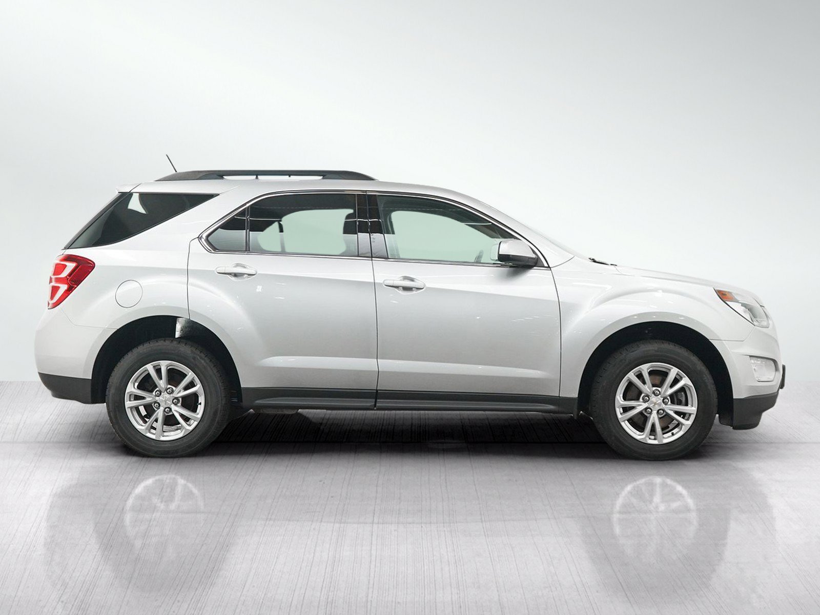 Used 2017 Silver Ice Metallic Chevrolet LT image 6