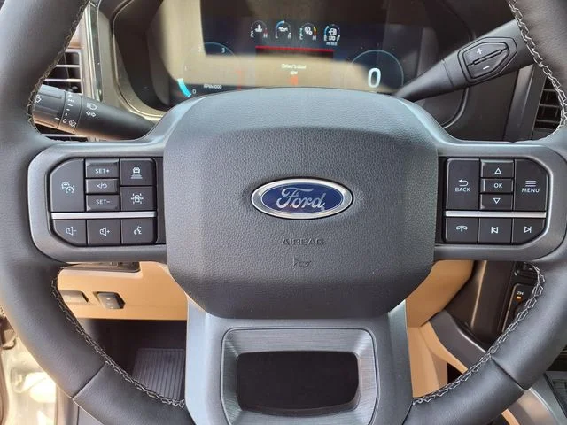 New 2026 Star White Metallic Tri-Coat Ford Lariat image 15