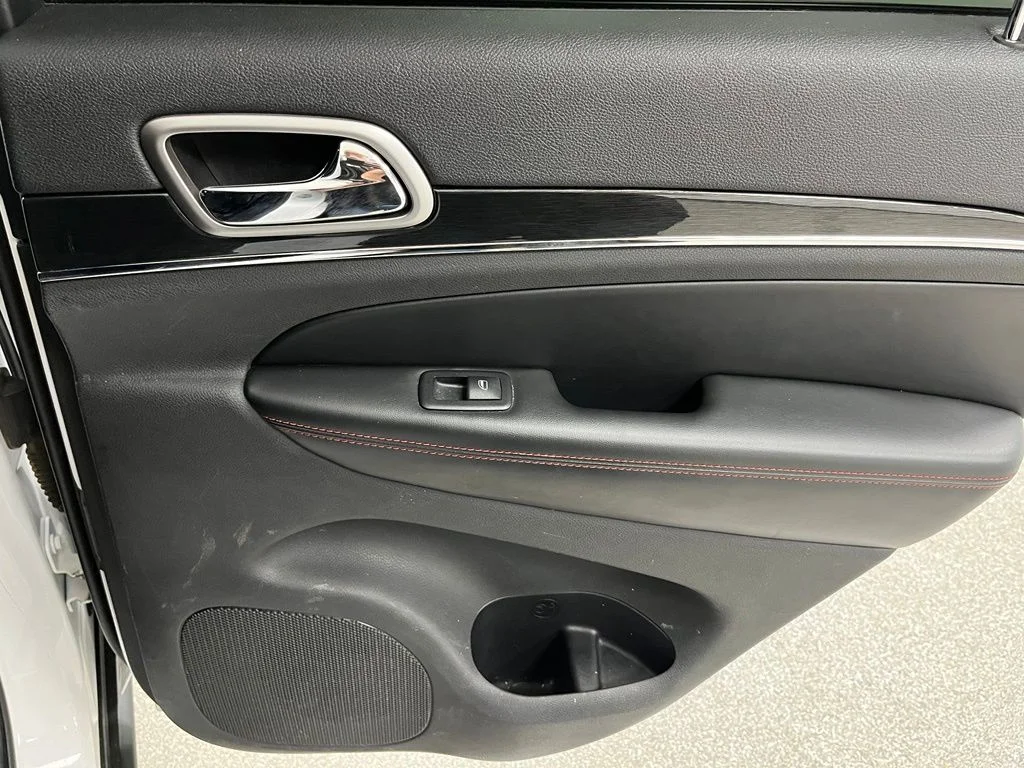 Used 2017 White Jeep Trailhawk image 49
