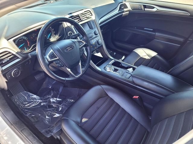 Used 2017 White Ford SE image 10