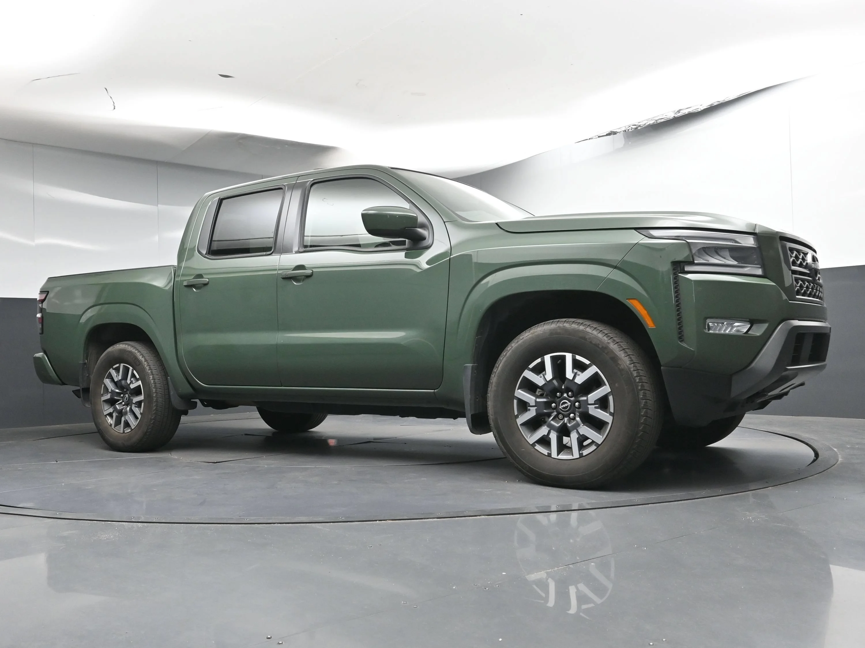 Certified Used 2024 Tactical Green Metallic Nissan SL image 26