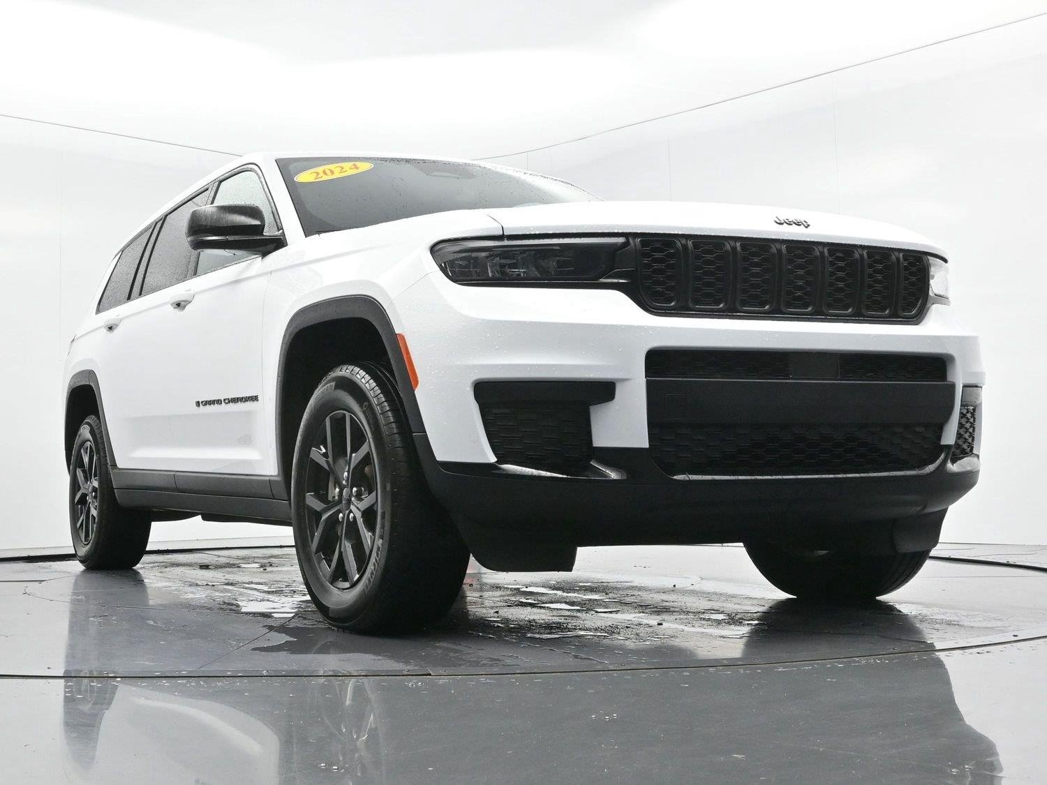 Used 2024 Bright White Clearcoat Jeep Altitude X image 49