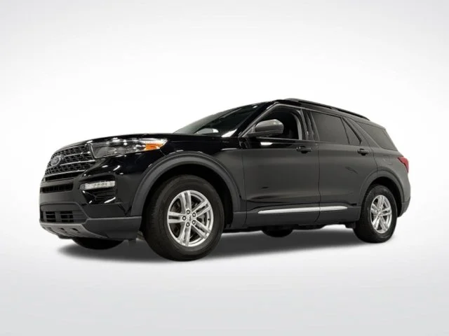 Used 2023 Black Ford XLT image 5