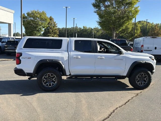 Used 2025 White Chevrolet ZR2 image 12