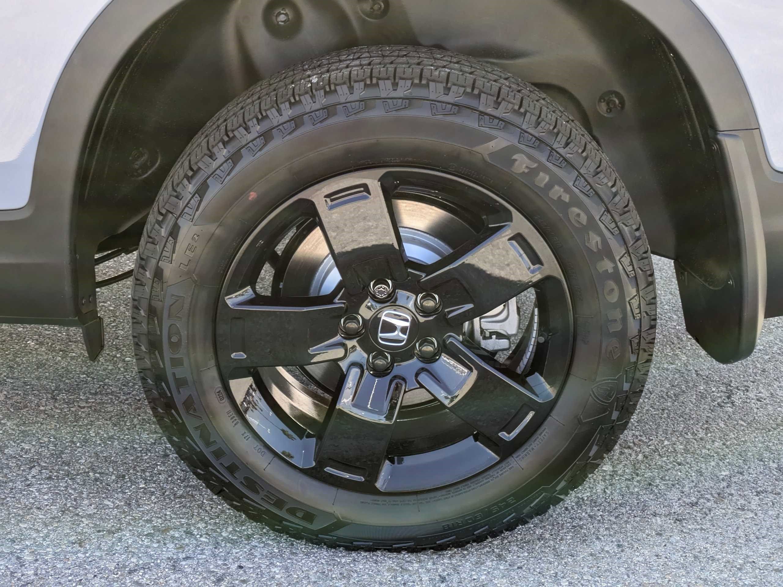 New 2026 Sonic Gray Pearl Honda Black Edition image 7