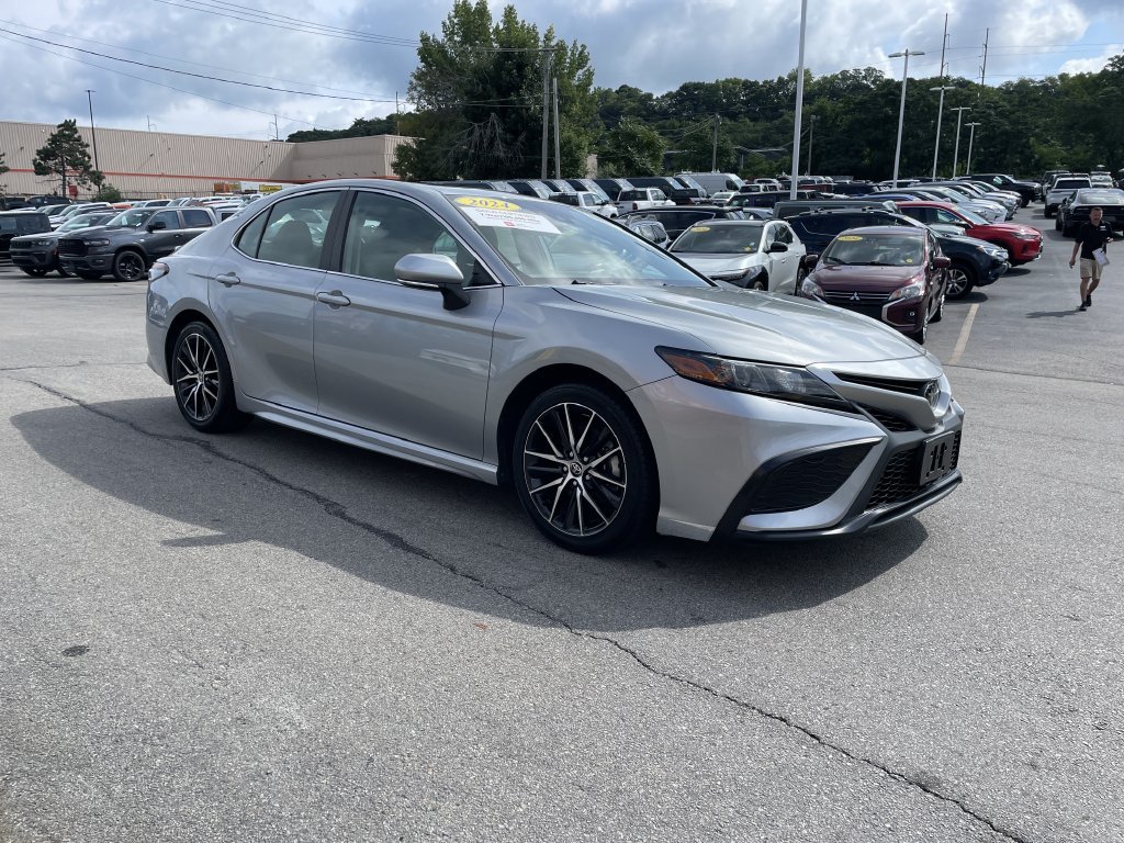Used 2024 Silver Toyota SE image 6