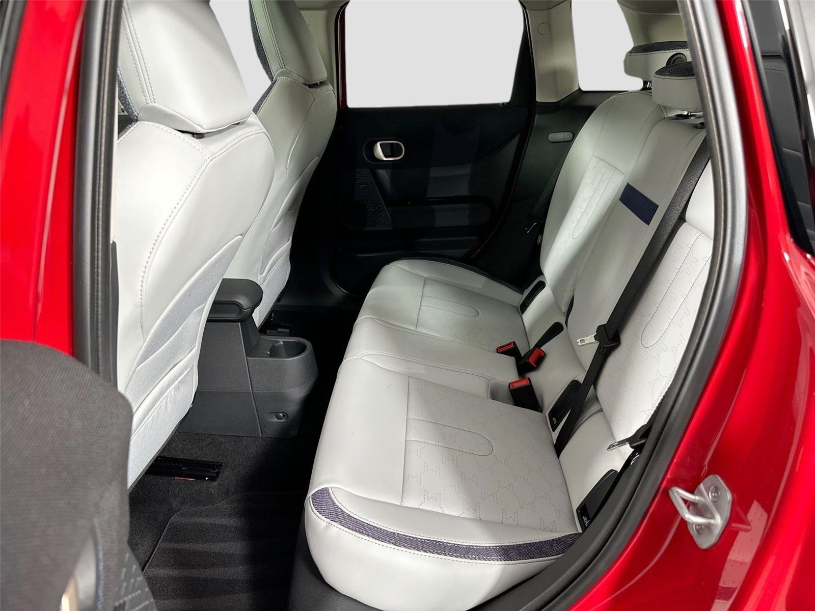 Used 2025 Chili Red II MINI Cooper S image 17