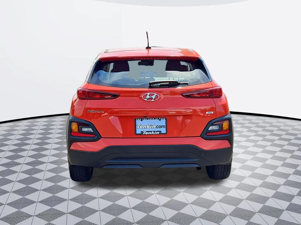 Used 2019 Sunset Orange Hyundai SE image 5
