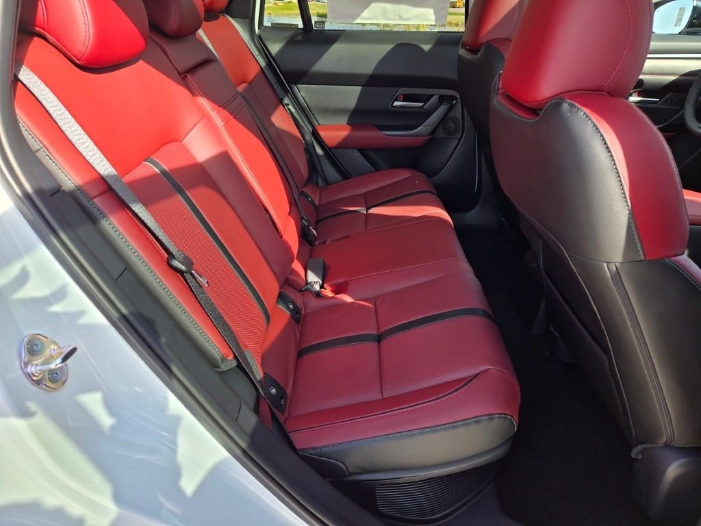 2026 Mazda CX-50 Premium - Photo 8