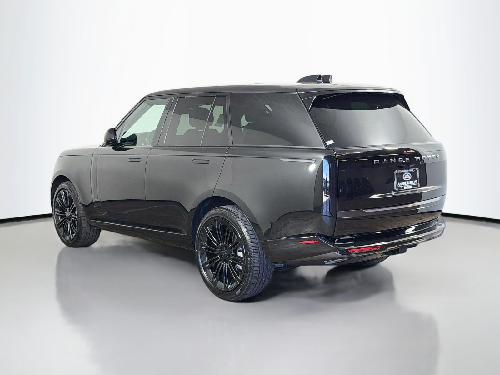 New 2026 Santorini Black Land Rover SE image 3