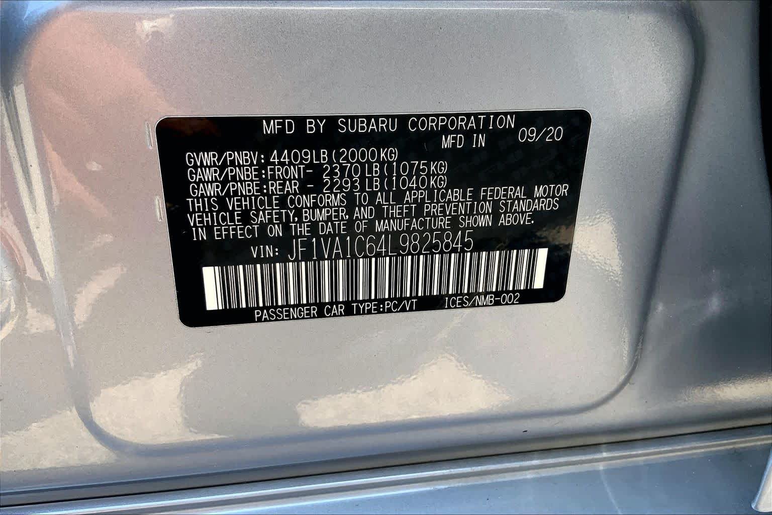 Used 2020 Ice Silver Metallic Subaru Premium image 35
