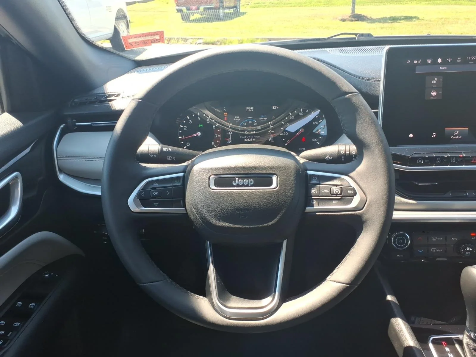 Used 2025 Silver Jeep Limited image 16
