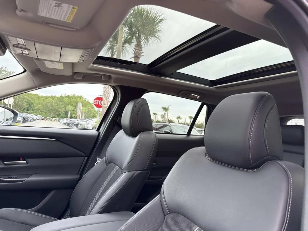 Used 2026 Gray Mazda Preferred image 32