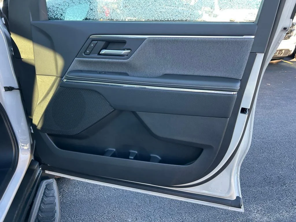 New 2026 G42/White GMC Standard Range Elevation image 18