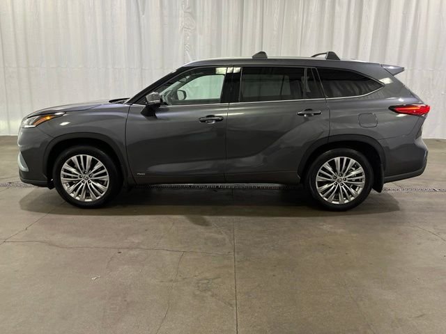 Used 2023 Gray Toyota Platinum image 7