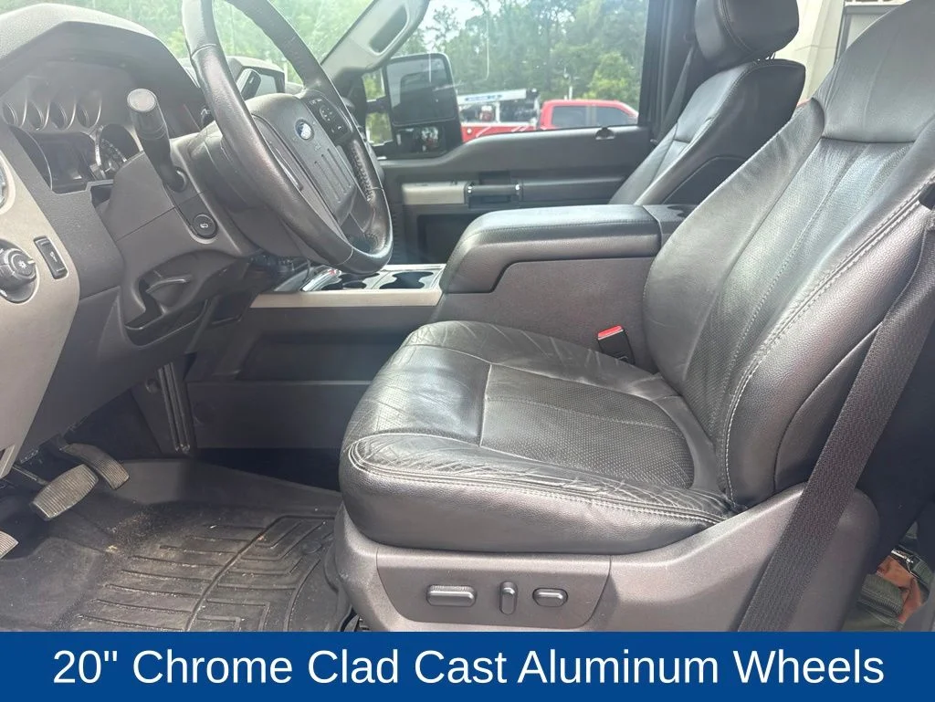 Used 2014 Tuxedo Black Metallic Ford Lariat image 10