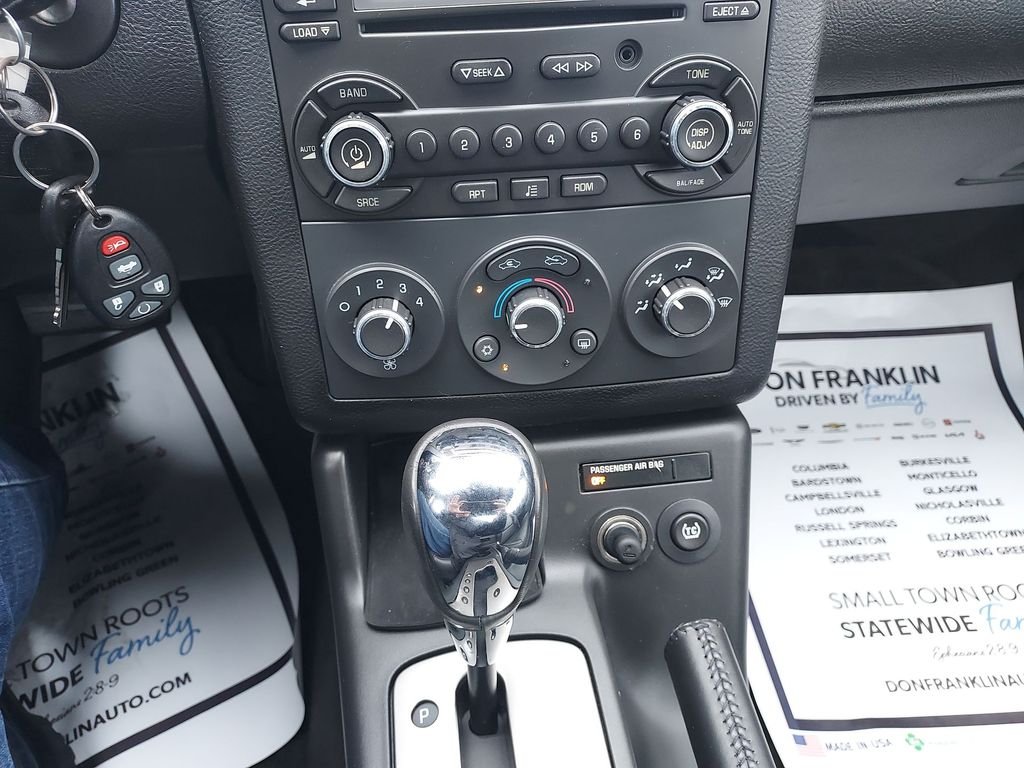 Used 2008 Silver Pontiac GT image 23