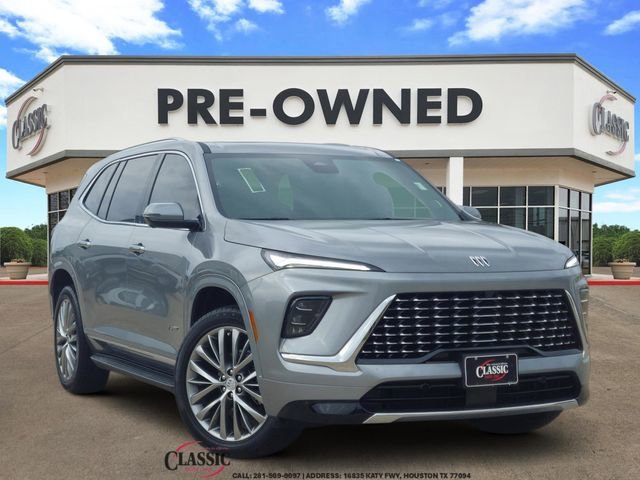 2025 Buick Enclave Avenir AWD's photo