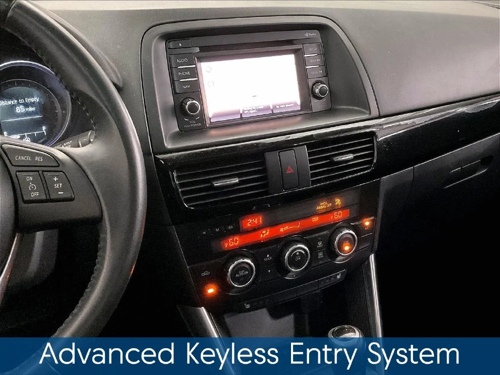 Used 2014 White Mazda Grand Touring image 10