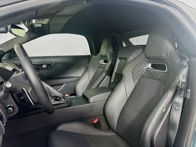 2024 Jaguar F-Type R75 - Photo 21