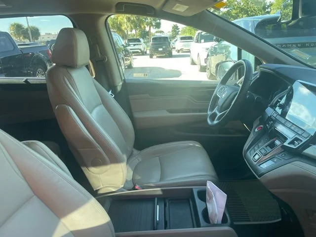 Used 2021 Maroon Honda EX-L image 8