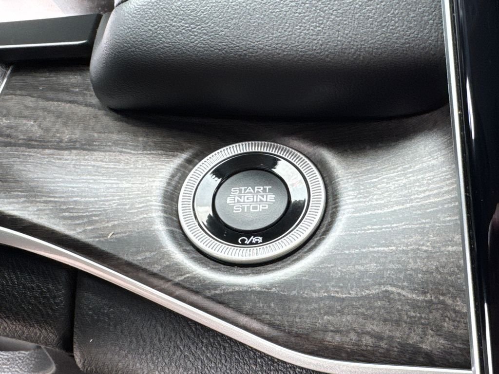 Used 2022 Black Jeep 4xe image 31