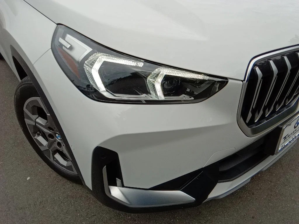 Certified Used 2023 White BMW xDrive28i image 34