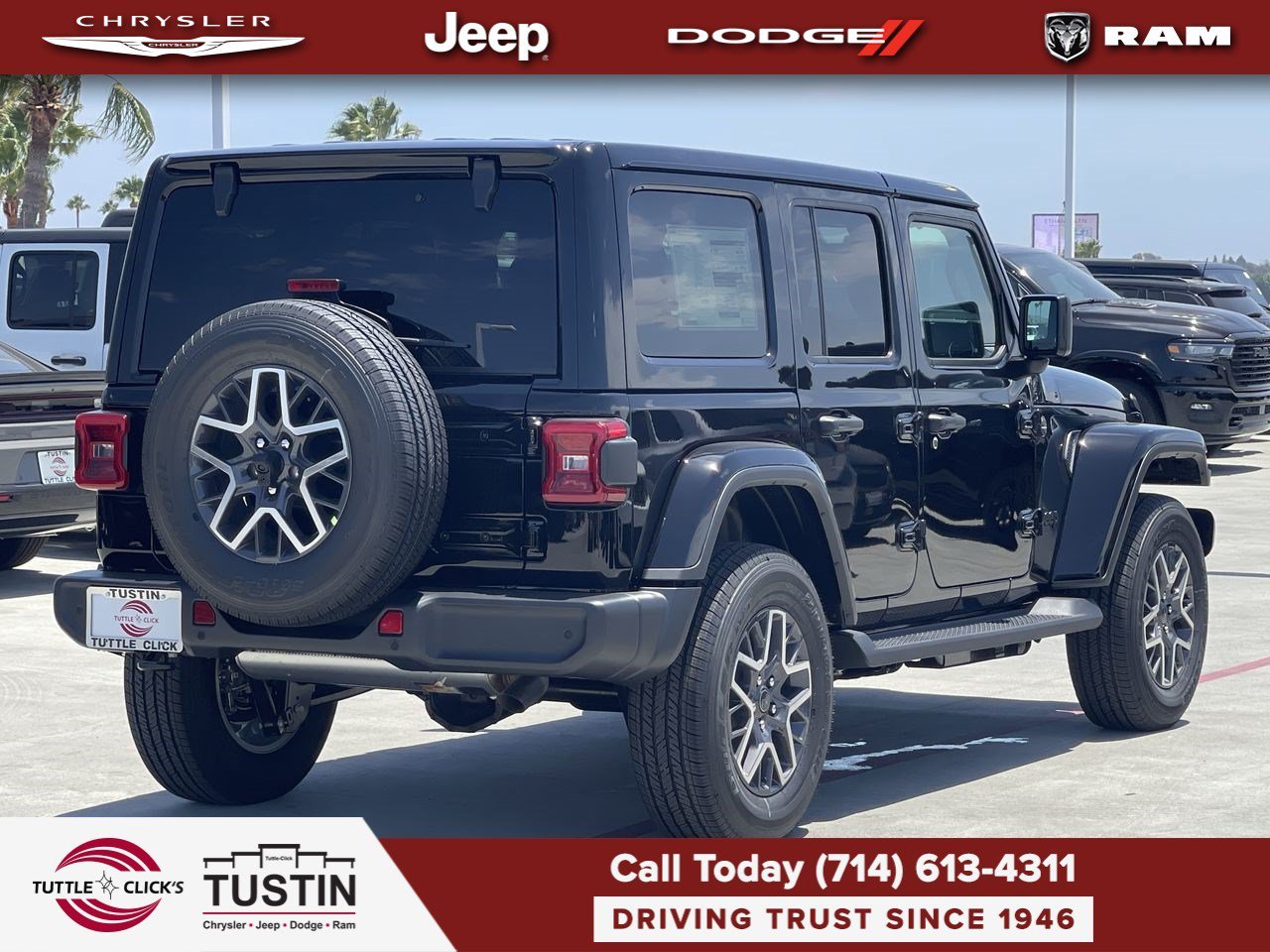 New 2026 Black Clear-Coat Exterior Paint Jeep Sahara image 6