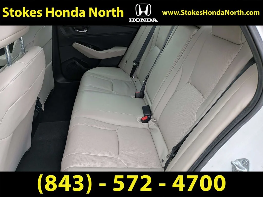 Used 2023 White Honda Touring image 15