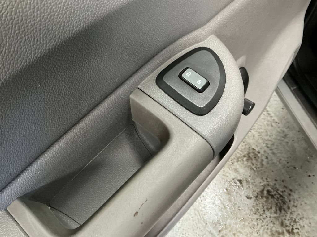 Used 2008 STEEL GRAY METALLIC GMC Work Truck image 16