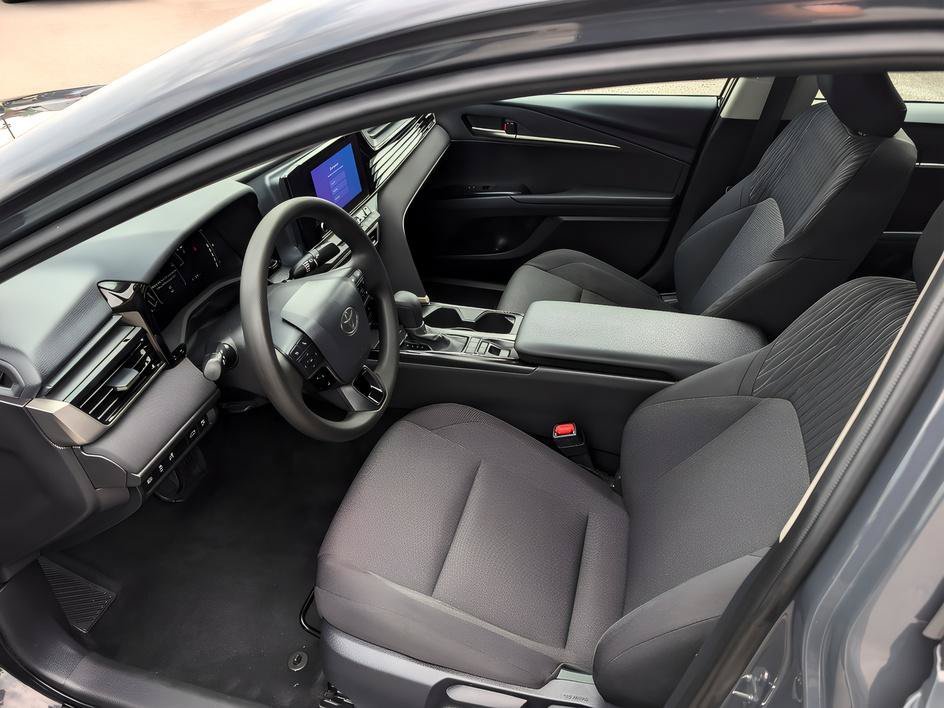Used 2026 Underground Toyota LE image 10