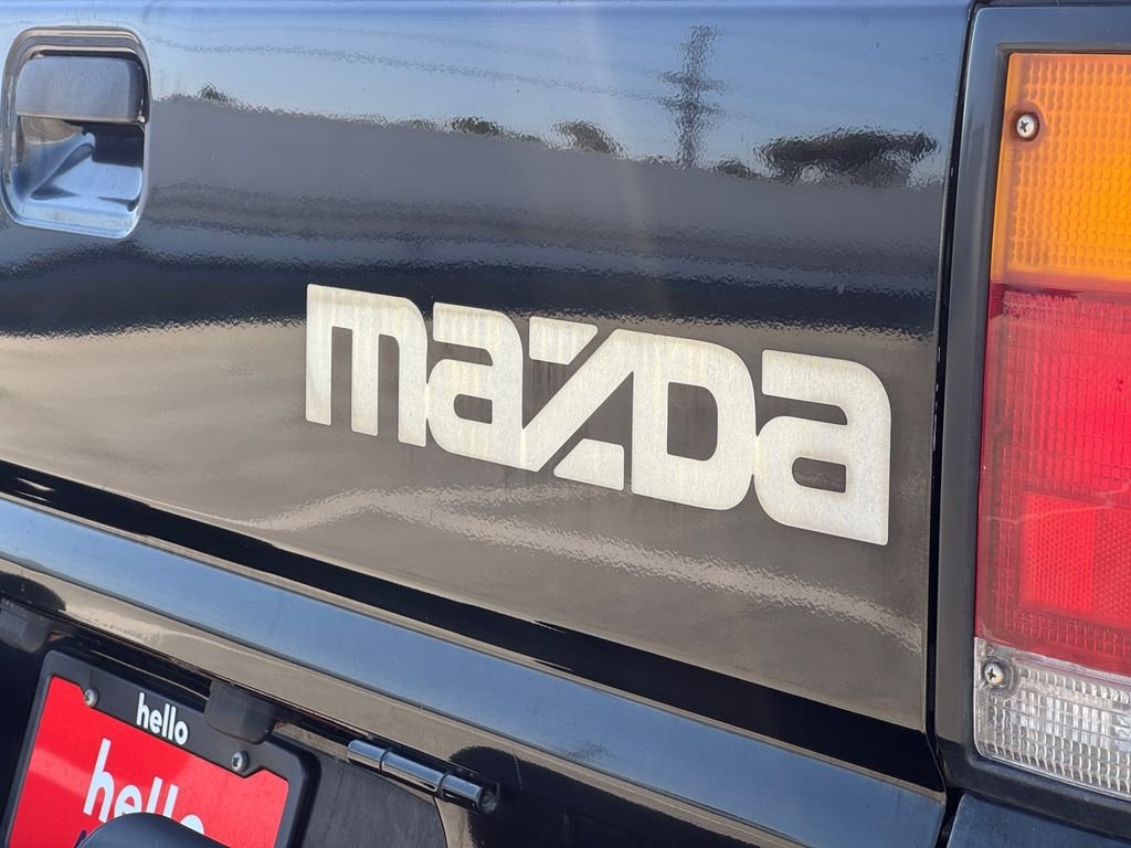 Used 1990 Black Mazda Truck image 22