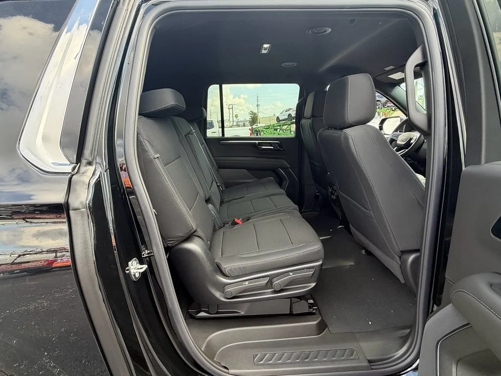 2026 Chevrolet Suburban LS - Photo 15