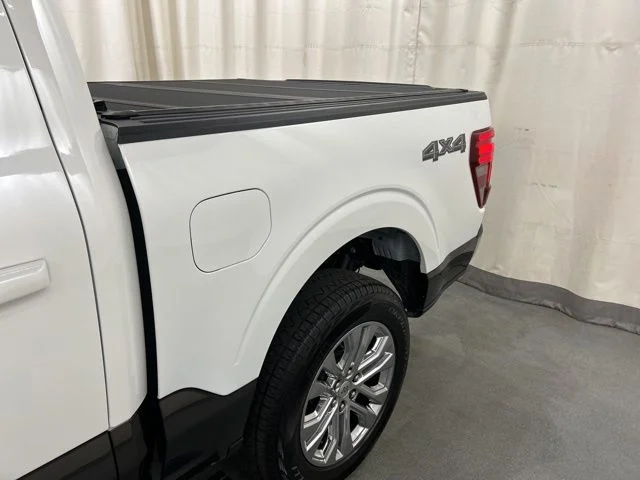 Used 2024 White Ford King Ranch image 32