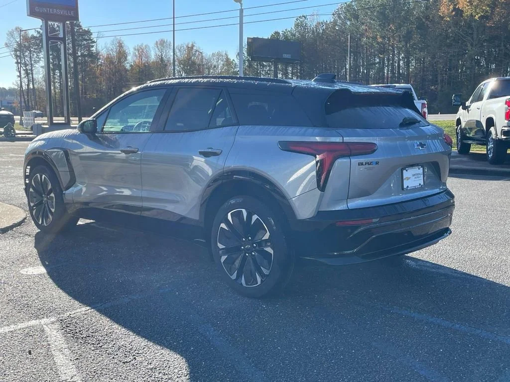 New 2025 Sterling Gray Metallic Chevrolet RS image 4