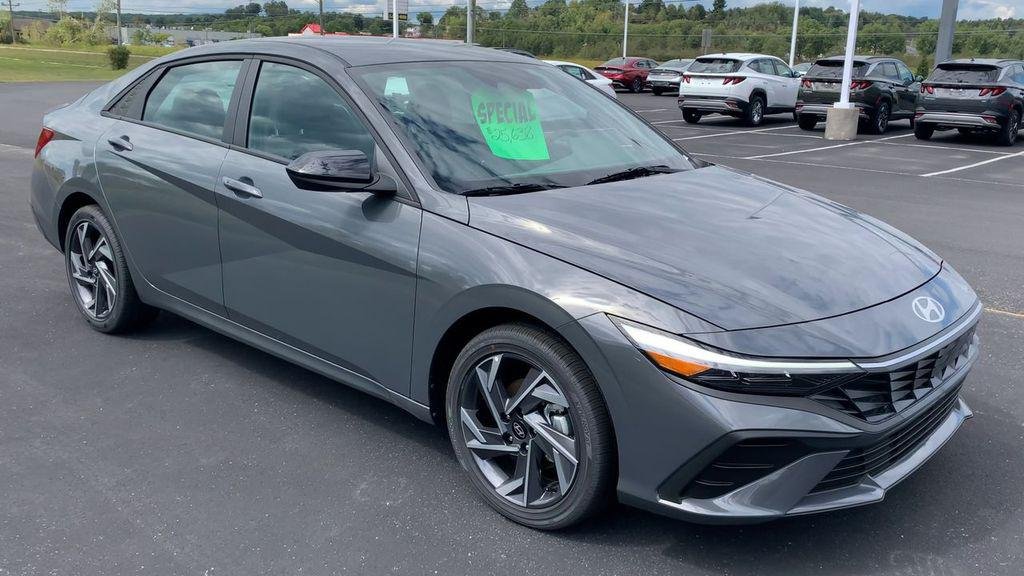 2025 Hyundai Elantra Blue - Photo 6